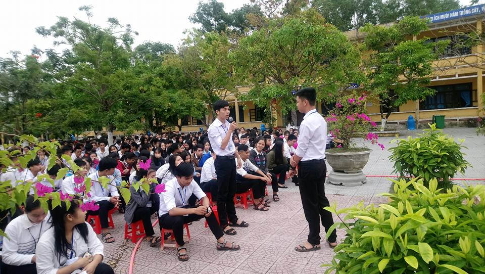 Sinh hoạt trong tiết chào cờ